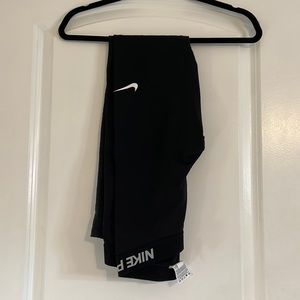 Nike Pro leggings (medium)